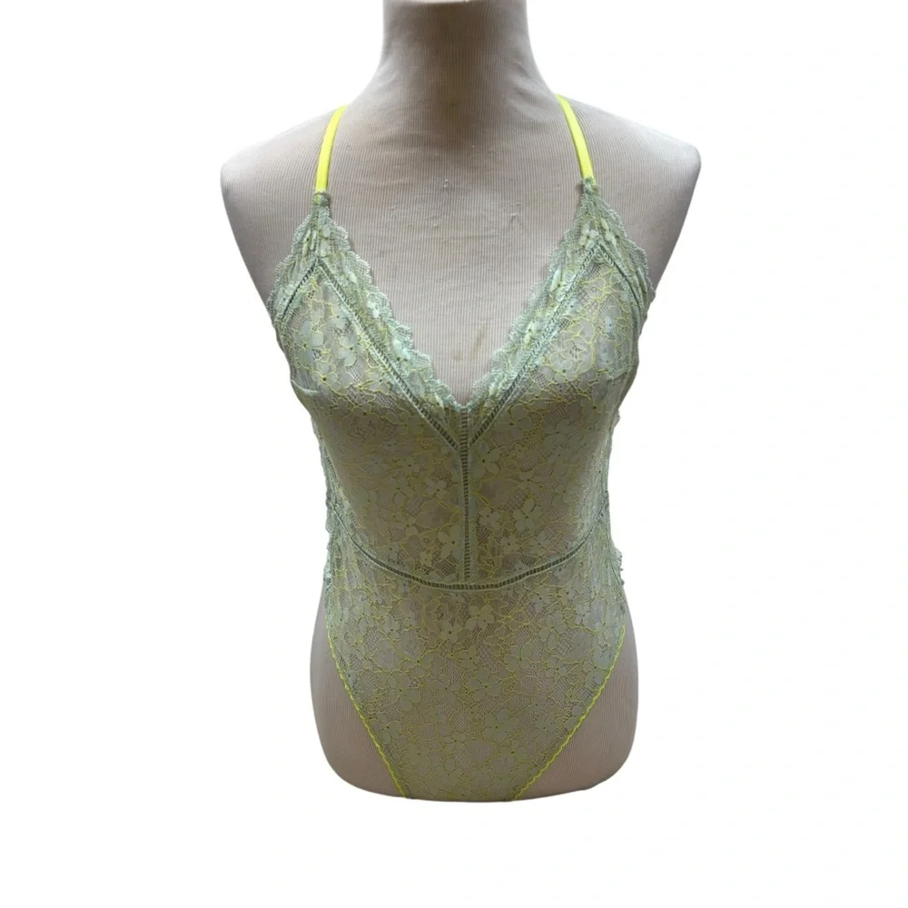 Victoria’s Secret Mint Green Lace Sheer Bodysuit V Neckline Thong Back Medium‎